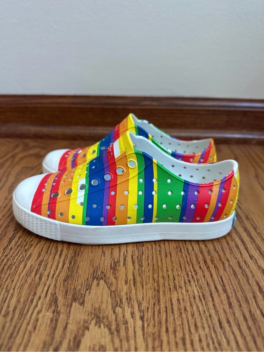 Native Slip On Shoes Kids C11 Rainbow Stripe